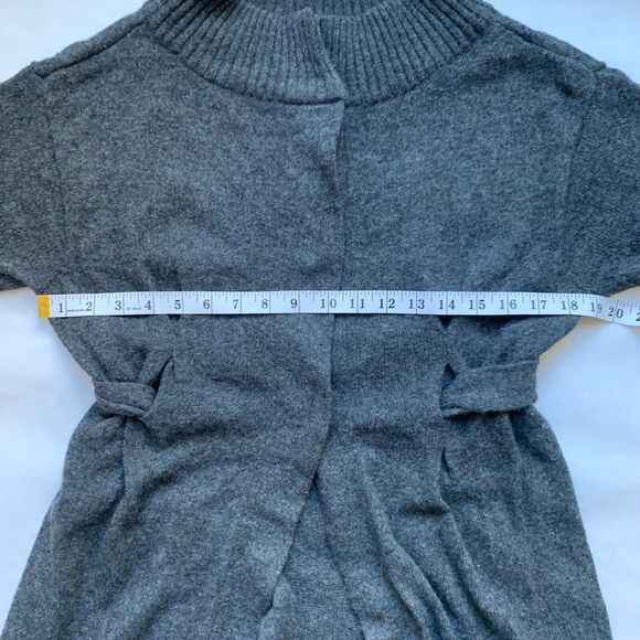 Axcess Liz Claiborne Short Sleeve Long Line 6% Angora Blend Cardigan Size Medium - Picture 6 of 7